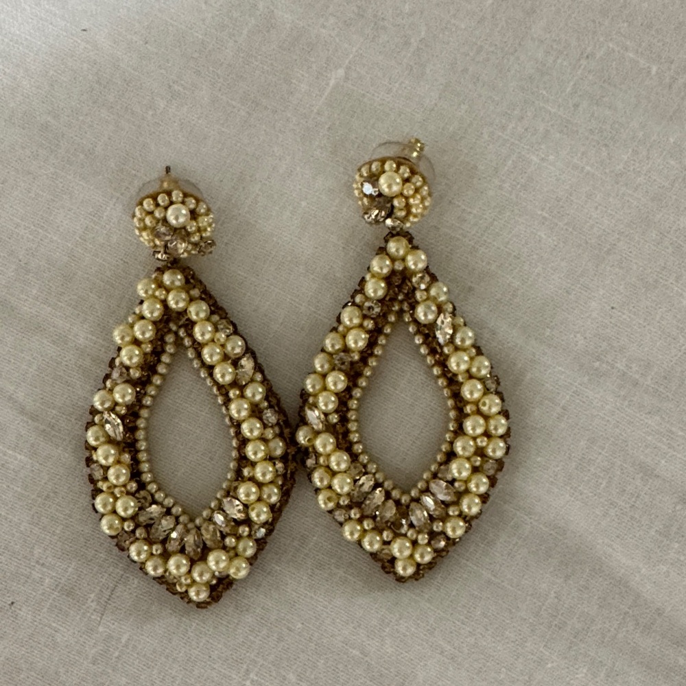 Elegant Gold and Brown Beaded Earrings